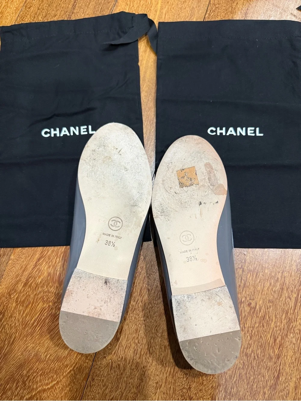 CHANEL Patent Calfskin Leather Ballerina ballet Flats Quilted Toe Authentic 38.5